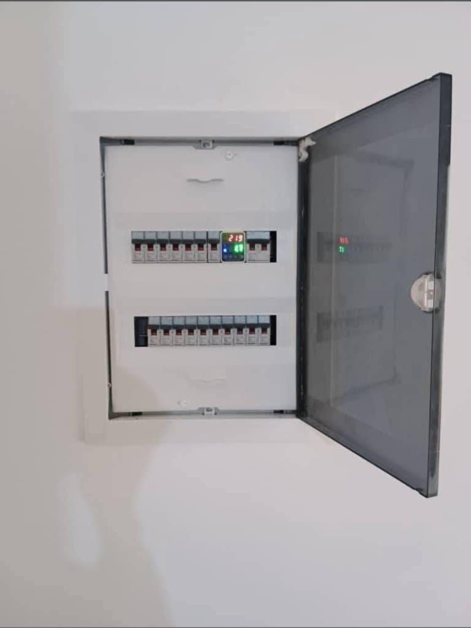 كهربائي مسبح